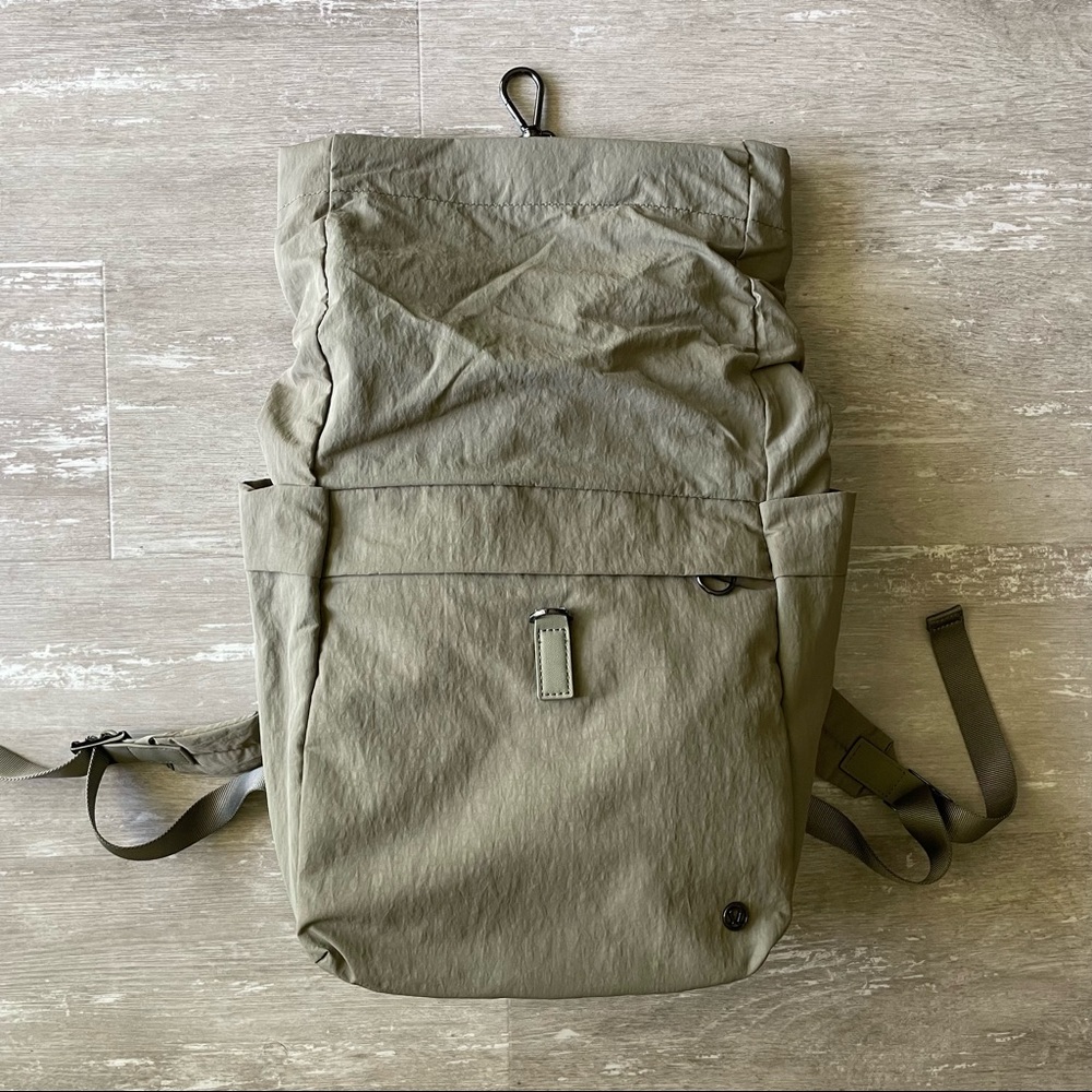 Sold Lululemon Cross Paths Rucksack *14L - Highlander - Picture 6 of 13